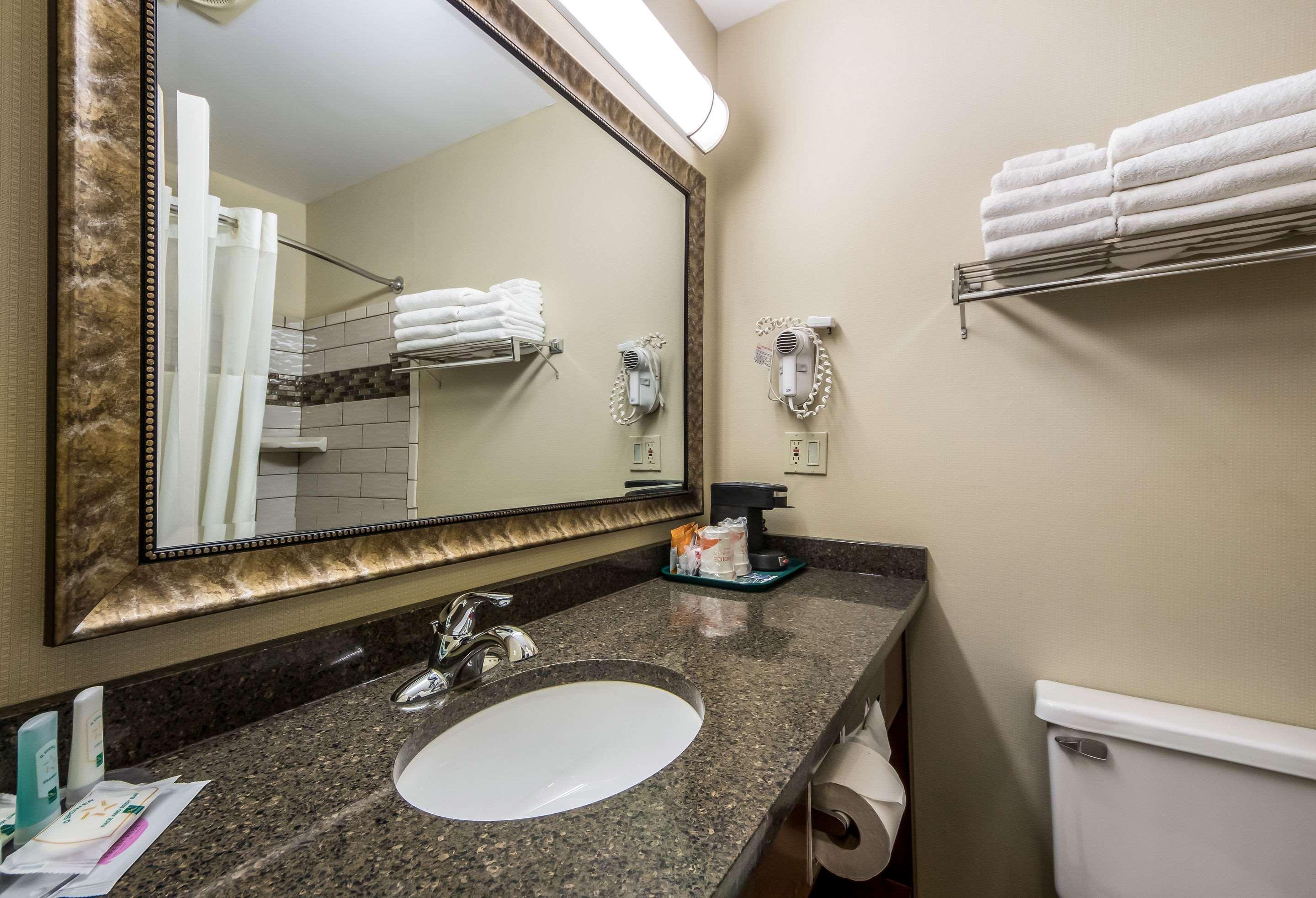 Quality Inn & Suites Newberry Esterno foto
