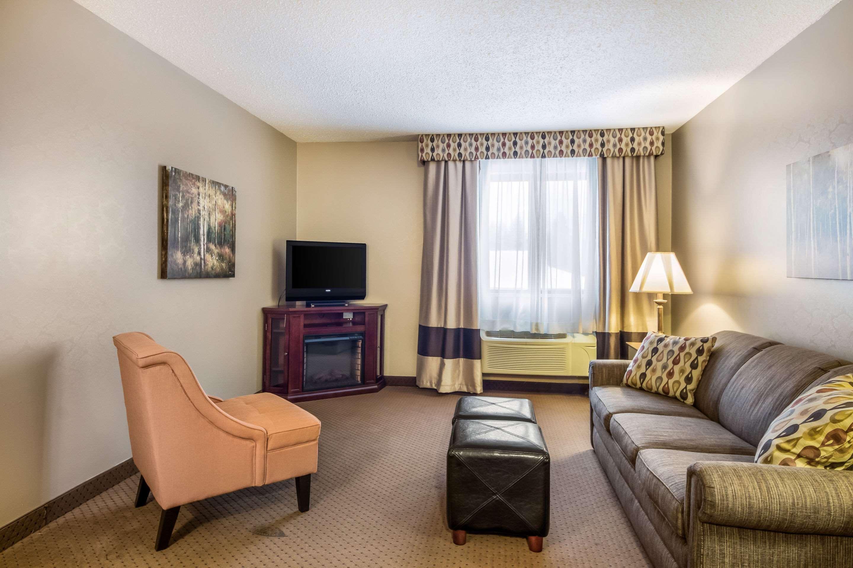Quality Inn & Suites Newberry Esterno foto